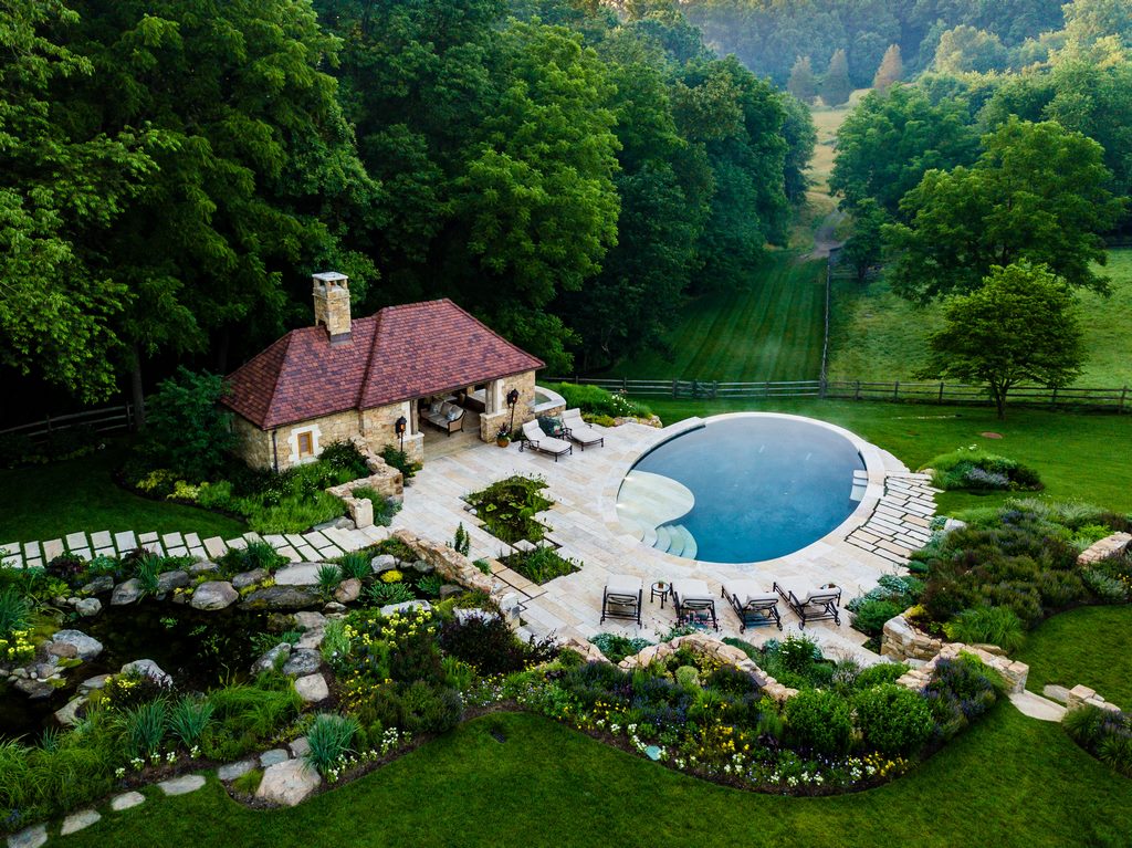 After leaving us with a cliffhanger last month, Scott Christie follows up here with information on the clients' surprise request and on the process of bringing the backyard into final form with -- in addition to the original pool and spa -- a new pond system and, oh yes, a crumbling ruin.