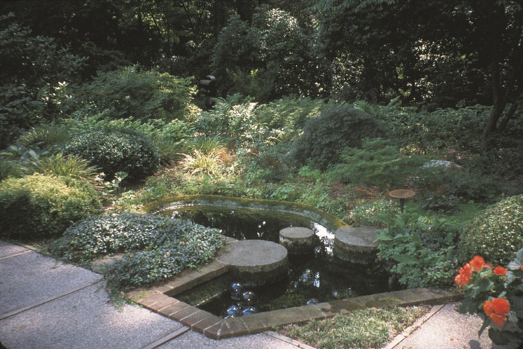Stone is the world’s most enduring building material, observes designer Bobbie Schwartz – and the history of its use offers watershapers points of inspiration that stretch across continents as well as the centuries. Here, in the third article in her series on classic stonework, she brings her exploration of the timeless qualities of stone to a close with a look at more of the great exterior spaces she’s found in her travels.