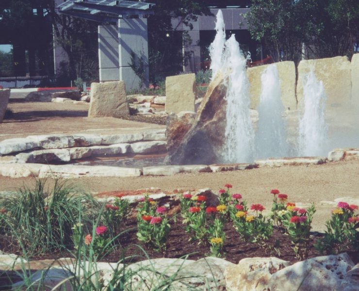 It isn’t unusual for big fountain projects to present unique challenges to their designers, outfitters and installers – and the one seen here is no exception. But this uniquely sculpted project, with its rocks and boulders and state-of-the-art watershaping technology, was more satisfying than most for Jon Mitovich and the staff at Roman Fountains, who immersed themselves in the process of turning a landscape architect’s drawings into a functioning marvel.