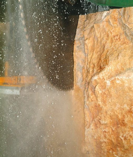 Natural stone has been used in and around watershapes for uncounted generations, observes stone supplier and distributor Dennis Haase. In recent years, however, its use in these aquatic contexts has increased dramatically. That’s partly due to an expanding range of products, he says, but it’s also a result of modern quarrying and manufacturing technology that has made fine stone more accessible to increasing numbers of designers and builders.