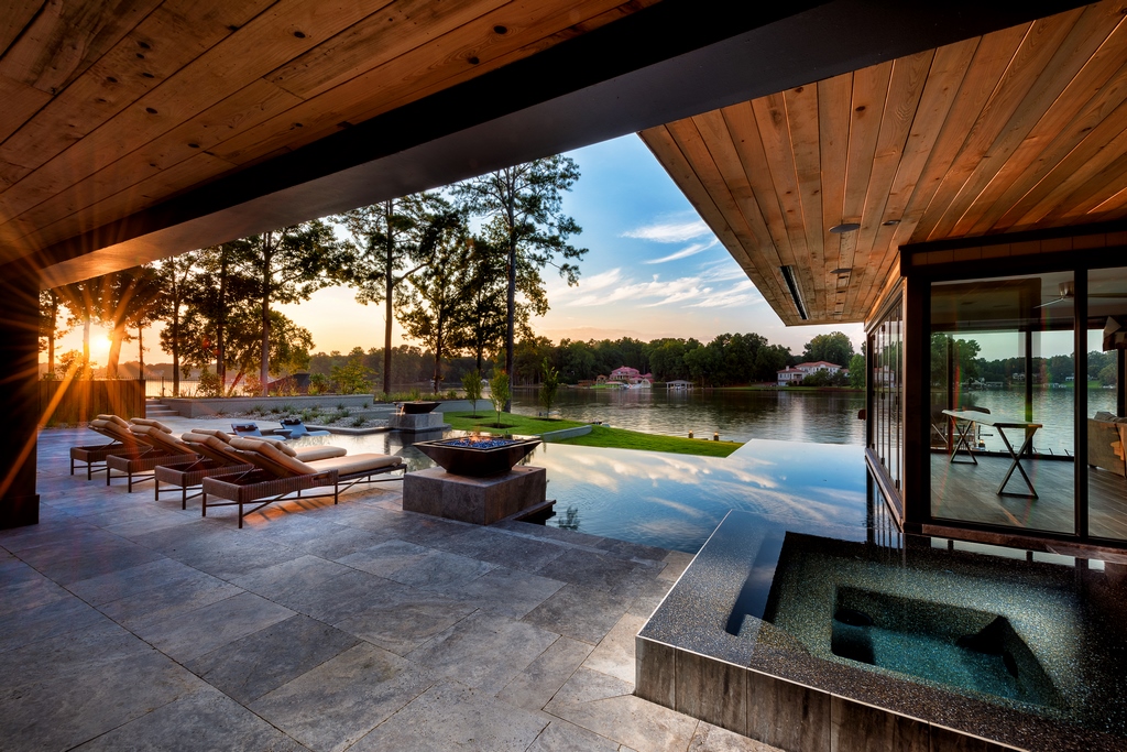Designing watershapes in locations where electricity and water are scarce and expensive has taught Shane LeBlanc the value, wherever he's working, of focusing on conservation. A case in point is this project -- one in which the client started out as an efficiency skeptic.